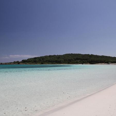 Hotel Lu Pitrali San Teodoro  Buitenkant foto