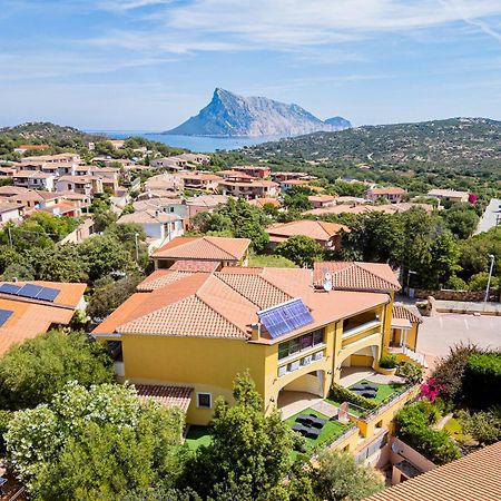 Hotel Lu Pitrali San Teodoro  Buitenkant foto
