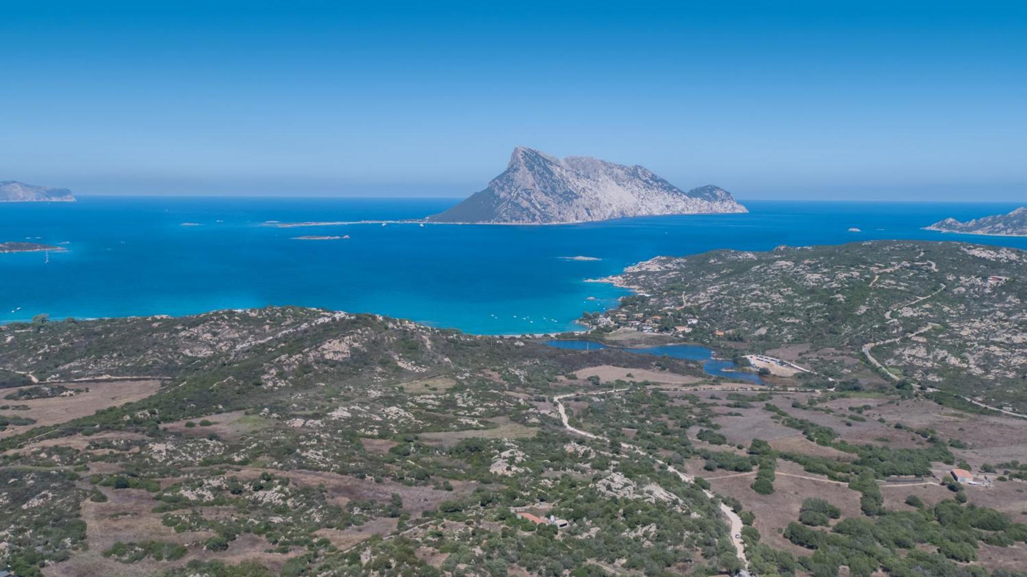 Hotel Lu Pitrali San Teodoro  Buitenkant foto