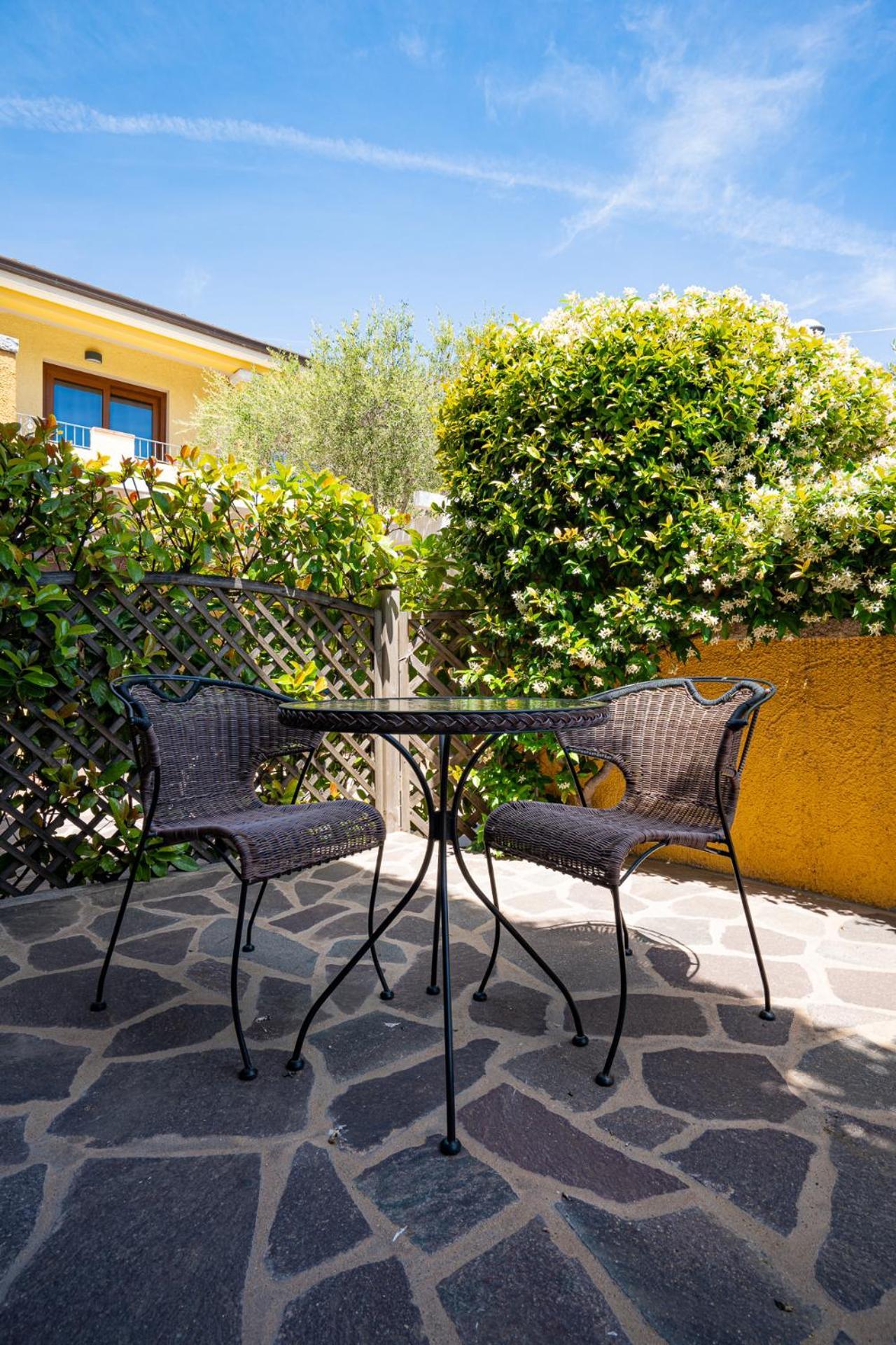 Hotel Lu Pitrali San Teodoro  Buitenkant foto