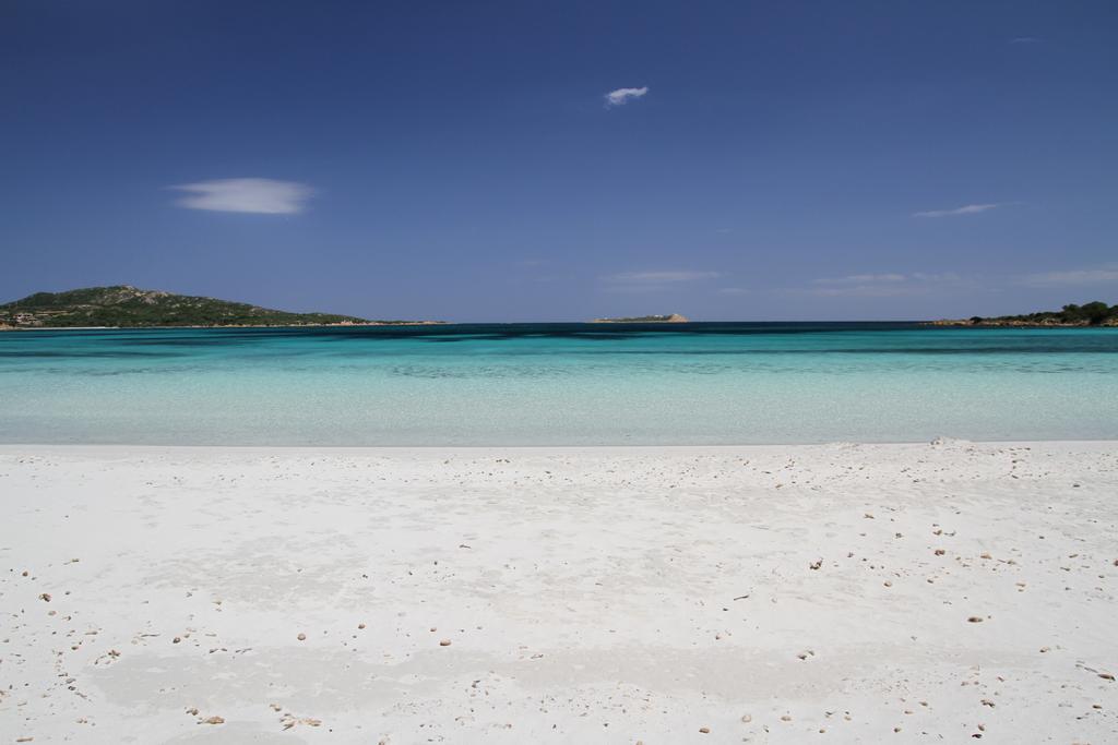 Hotel Lu Pitrali San Teodoro  Buitenkant foto